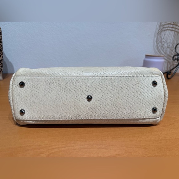 Longchamp Phyton Cream Textured Leather Satchel with Metal Accents - Picture 5 of 14